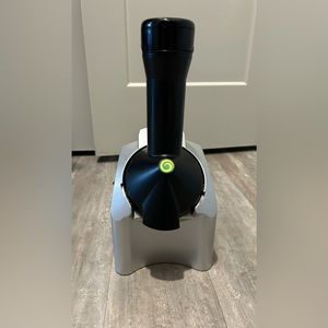 Yonanas Classic Soft-Serve Dessert Maker